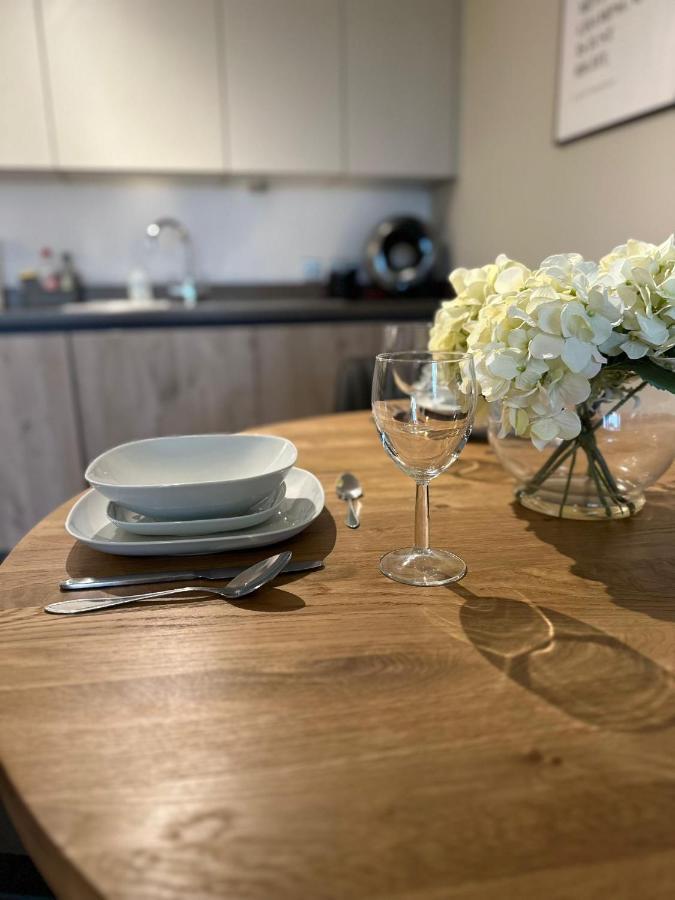 Koala & Tree - Modern 1 Bed Apartment For 4 Guests In The Heart Of Cambridge - Short Lets & Serviced Accommodation 외부 사진